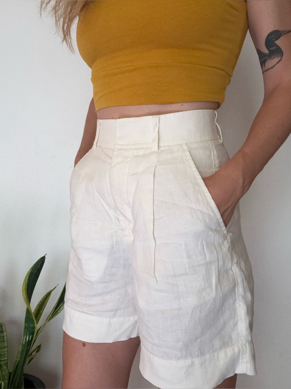 Everlane Cream High-Rise Pleated Linen-Blend Shorts size 2